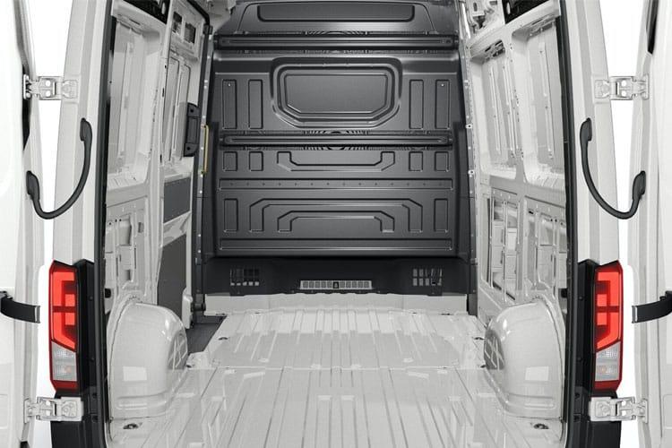 Volkswagen Crafter CR35 L3H3 Medium Wheel Base 2.0 TDI 140 Startline, Detail thumbnail