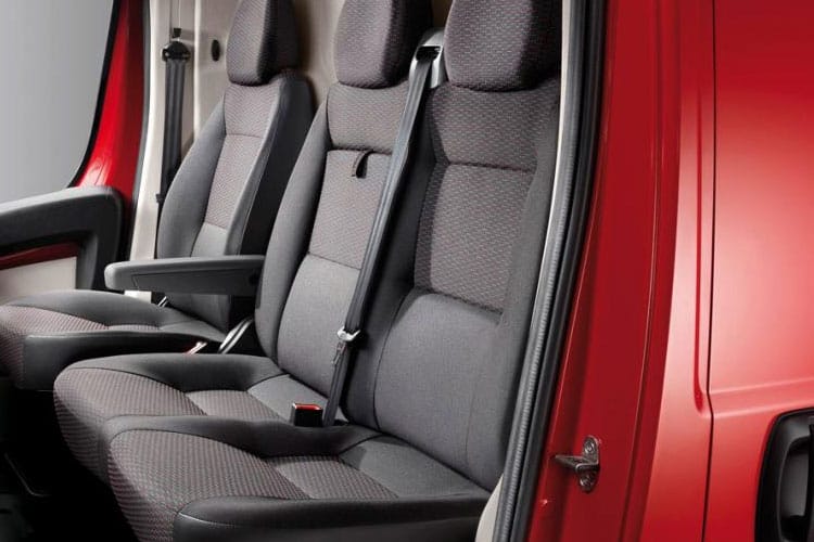 Citroen Relay 35H L4H2 2.2 BlueHDi 140 Driver, Detail thumbnail