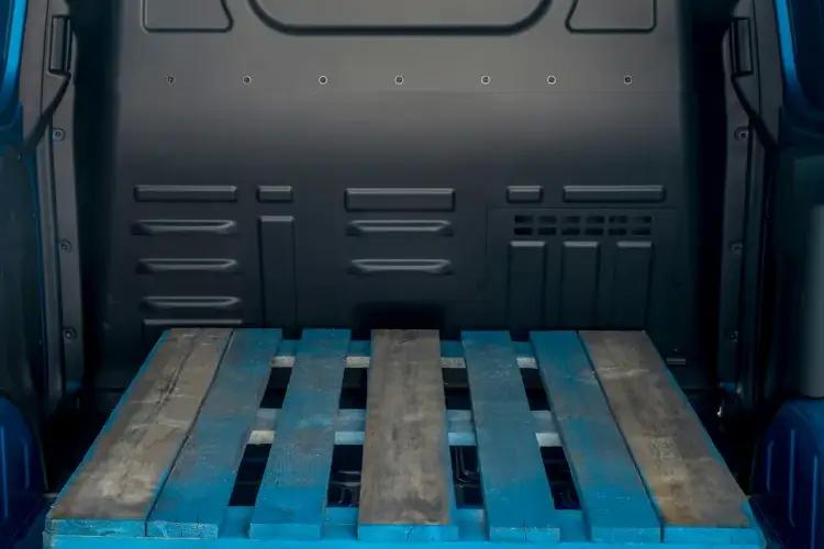 Ford Transit Courier 1.0 100 EcoBoost Leader, Detail thumbnail