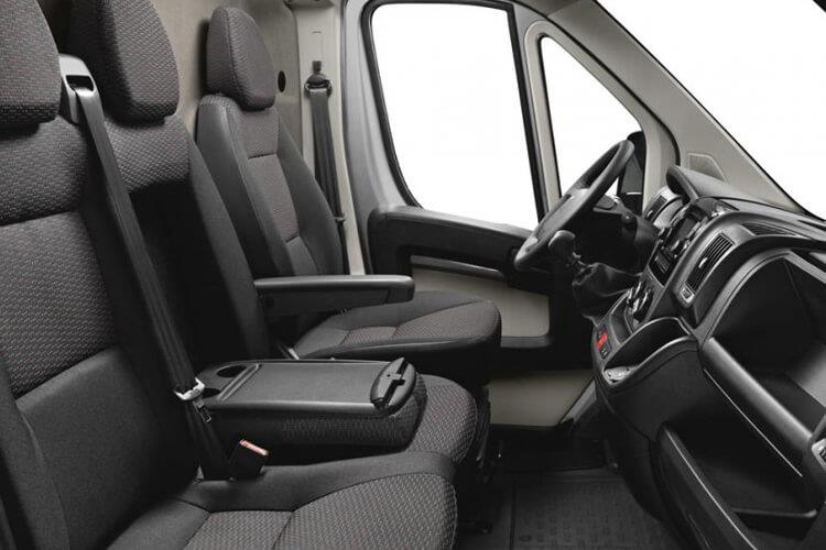 Peugeot Boxer 335 L2 Chassis Cab 2.2 BlueHDi 140 S, Interior thumbnail